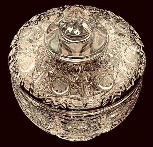 Křišťálová dóza - Výška 9cm
