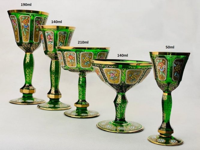 Barevně dekorované lištované sklenice na víno - set 2ks - Výška 21cm/190ml