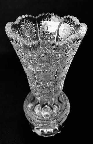 Cut crystal vase - Height 20cm