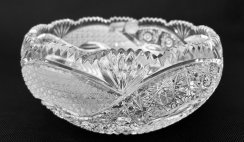 Cut crystal bowl - Height 9cm / Diameter 20cm