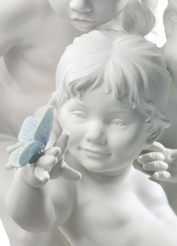 Children's Curiosity Figurine