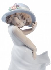 Cute Little Marilyn Girl Figurine