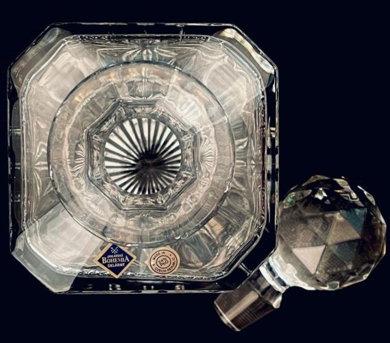 Cut crystal bottle - Height 25cm/800ml
