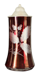 Korbel s cínovým víkem rubínovou lazurou a rytým motivem žaludy