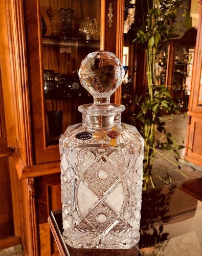 Cut crystal bottle - Height 24cm/800ml