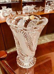 Cut crystal vase - Height 21cm
