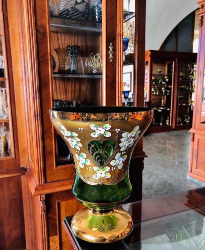 Vase decorated with high enamel - Height 25cm