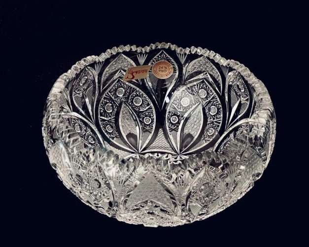 Broušená mísa - Výška 9cm / Průměr 20cm