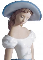 Fragances and Colors Woman Figurine