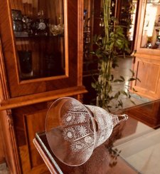 Crystal cut bell - Height 16cm