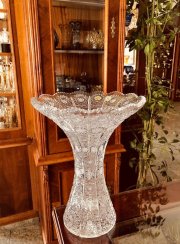 Cut crystal vase - Height 25cm