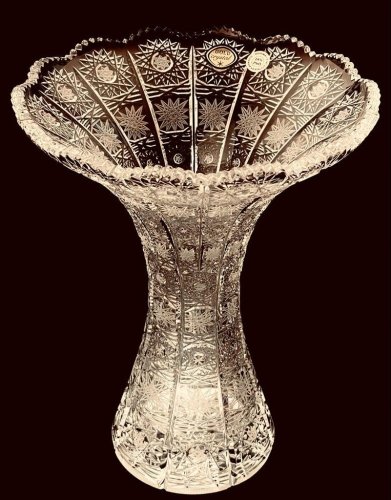 Cut crystal vase - Height 25cm