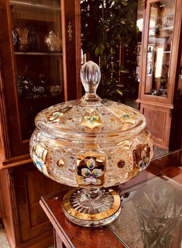 Gold-plated cut crystal box - Height 33cm