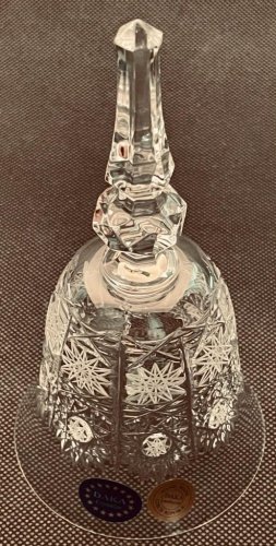Campana tallada en cristal - Altura 16cm