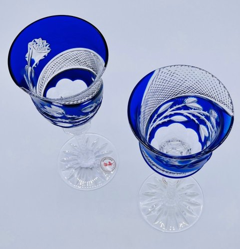 雕刻的豪华酒杯（蓝色） - 一套2个