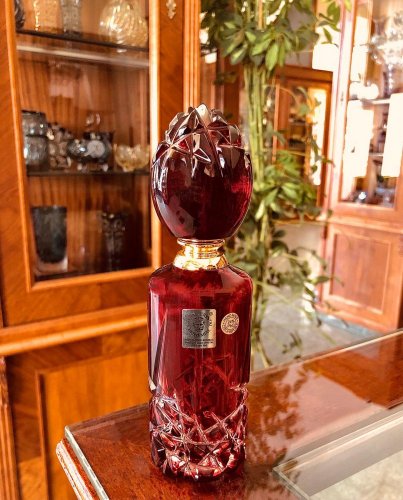 Color-cut crystal bottle for perfume - Výška 18cm
