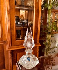 Cut crystal bottle for perfume - Height 14cm