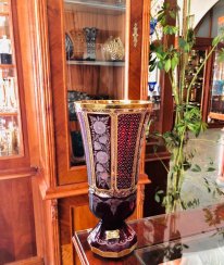 Barevně dekorovaná lištovaná váza - Výška 25cm