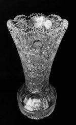 Cut crystal vase - Height 31cm