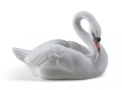 Figurka elegantní labutě