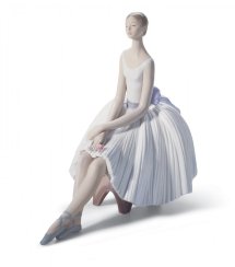 Refinement Ballet Woman Figurine