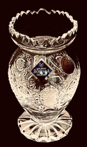 Cut crystal vase - Height 8cm