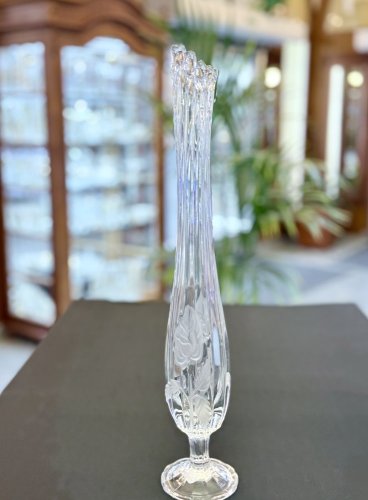 Váza na jednu květinu s dekorem růže