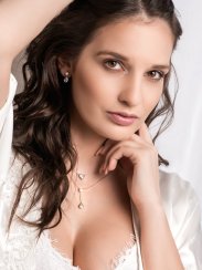 Stříbrné náušnice Pure Pearl s říční perlou a kubickou zirkonií Preciosa