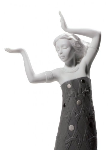 Figurka Arethusa. Stříbrný lesk