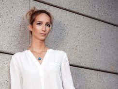 Stříbrný přívěsek Millie s křišťálem Preciosa