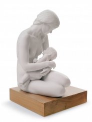 A Nurturing Bond Mother Figurine