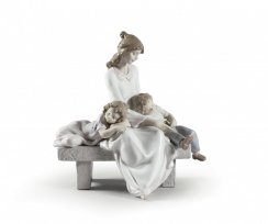 Porcelánová figurka - Maminka s dětmi