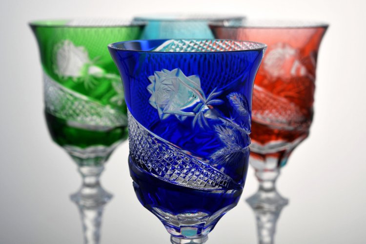 雕刻的豪华酒杯（蓝色） - 一套2个