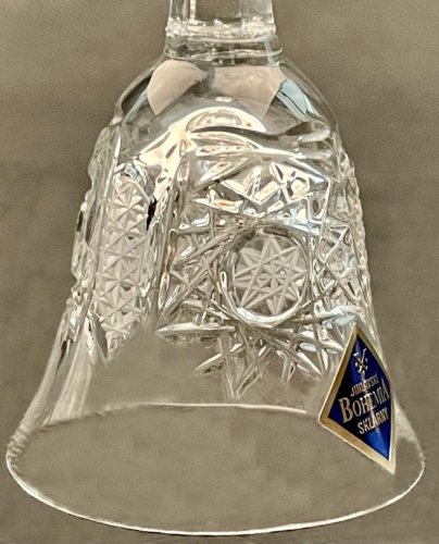 Cut crystal bell - Height 9cm