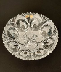 Cut crystal bowl - Height 8cm / Diameter 28cm