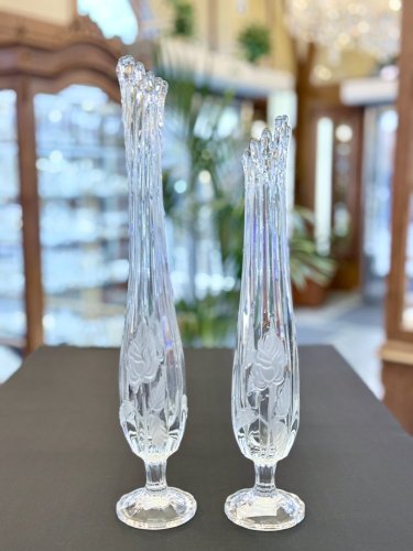 Váza na jednu květinu s dekorem růže