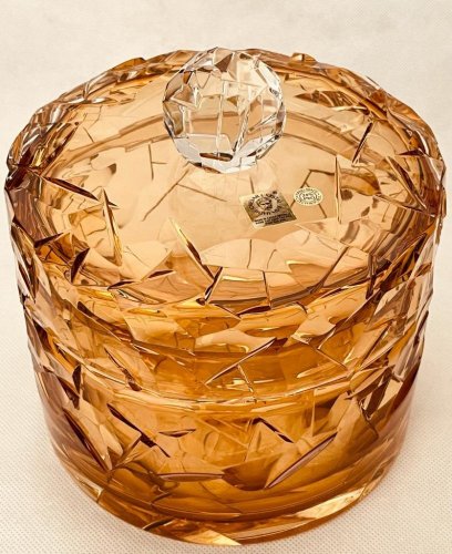 Caja de cristal tallado en color - Ancho 18cm